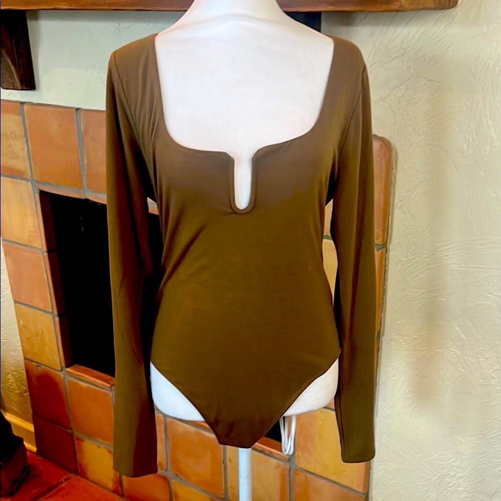 Good American Brown Stretch Jersey U-Ring Bodysuit, size 3/L